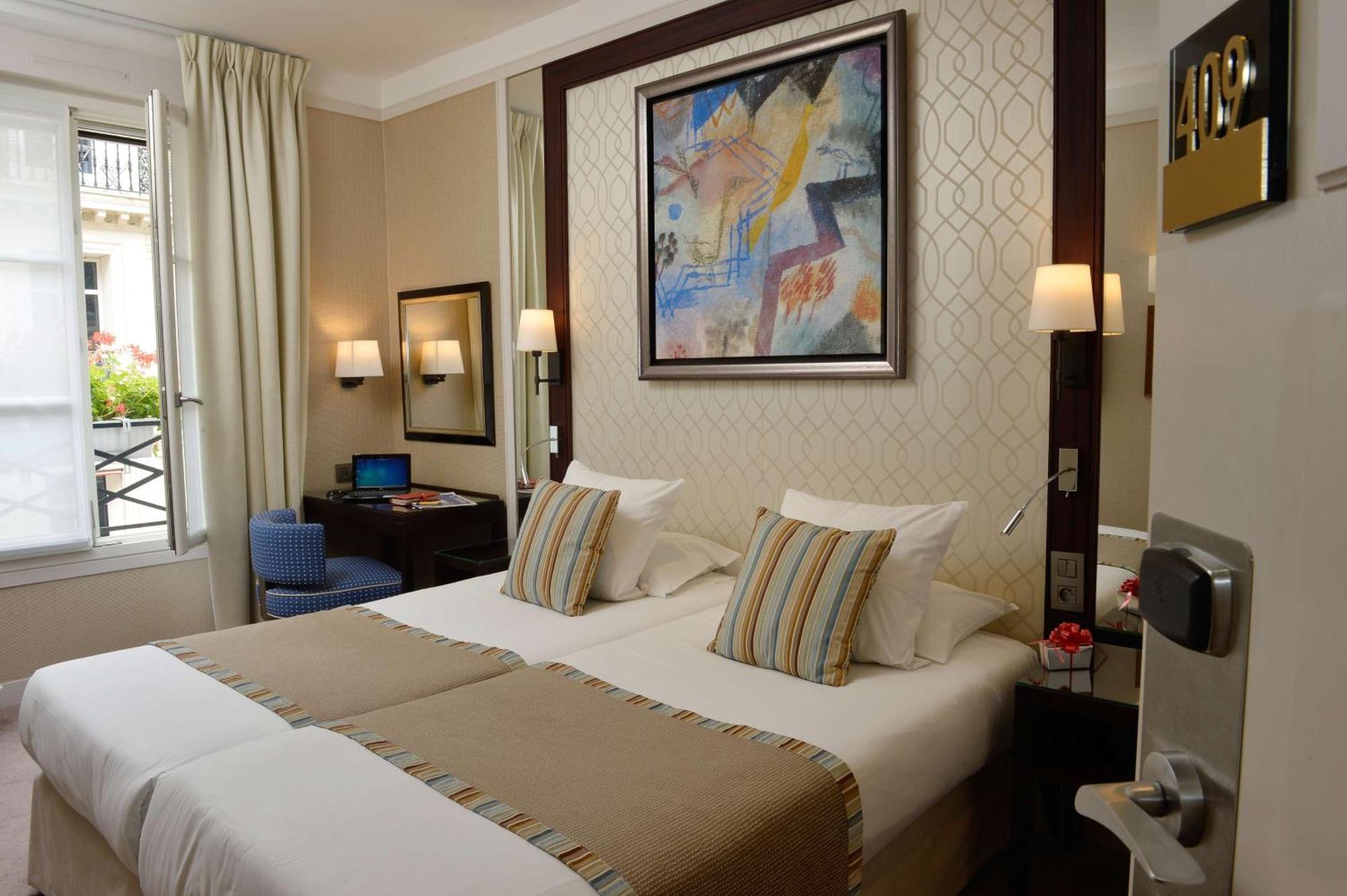 Folkestone Opera Paris